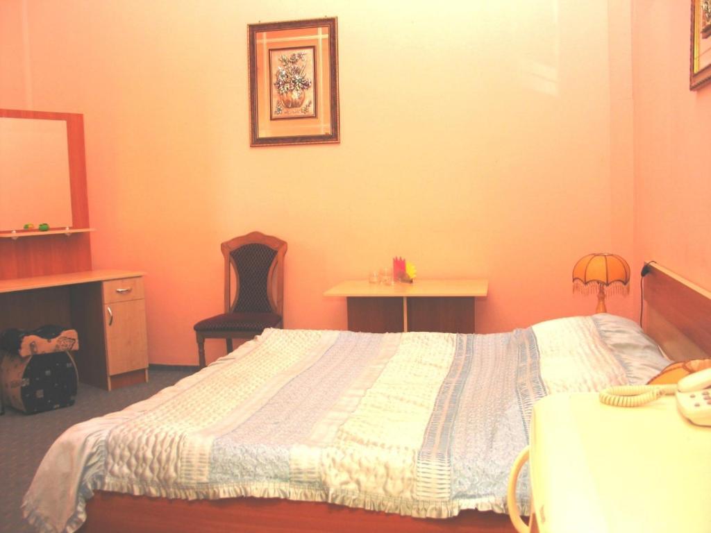 Duet Hotel Uzhhorod Room photo